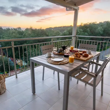 2nisi דירה גאיוס