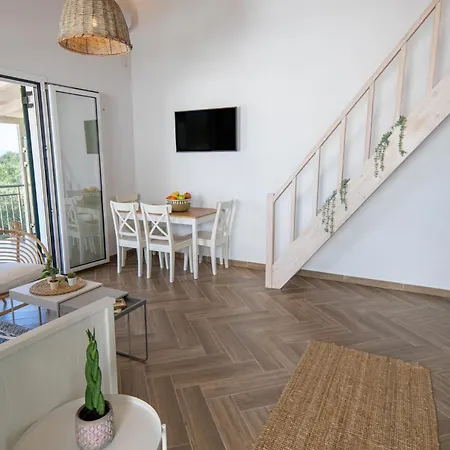 דירה 2nisi גאיוס