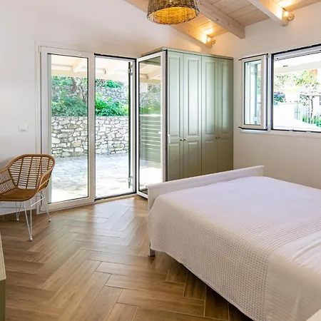 2nisi דירה גאיוס